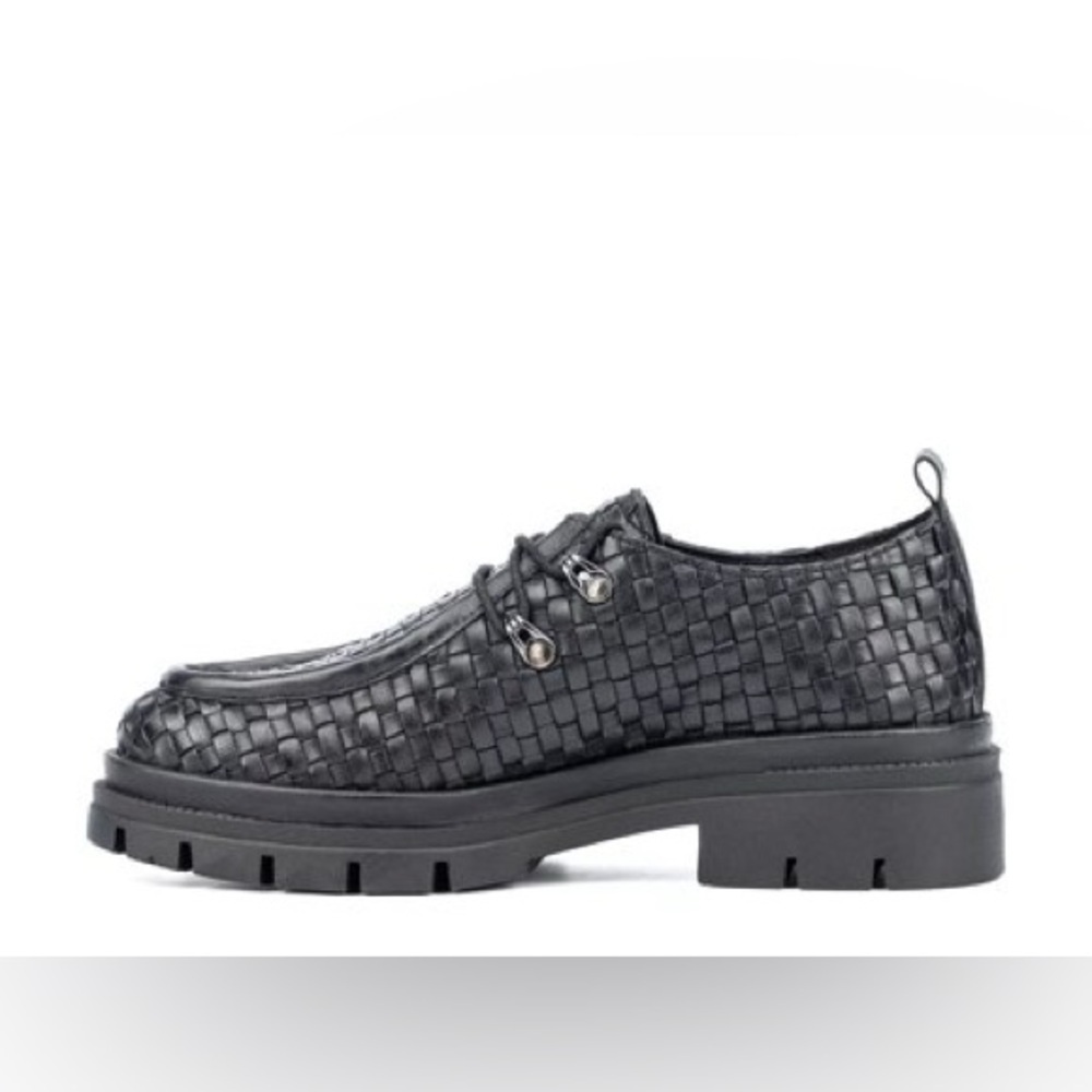 Vintage Foundry Clotilde Loafer